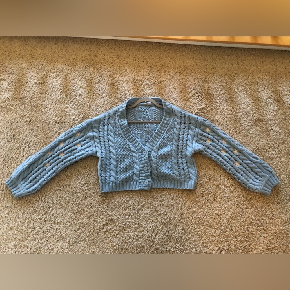 Sky & Sparrow Knit Cropped Cardigan with Embroidered Flowers in Blue